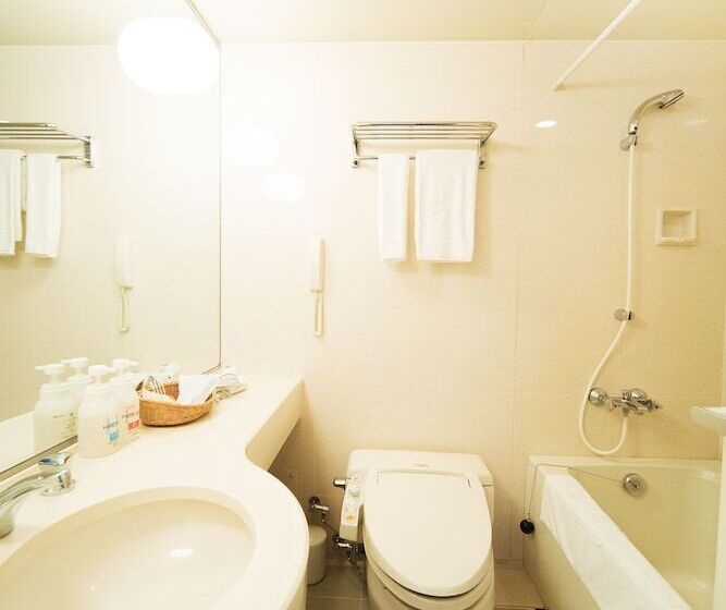 اتاق استاندارد یک نفره, Rembrandt Hotel Ebina