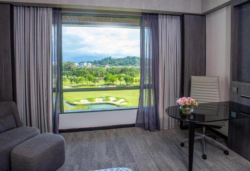 Deluxe Room with Views, The Pacific Sutera