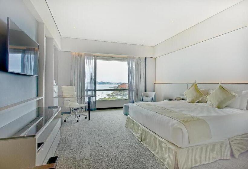 豪华海景房, The Pacific Sutera