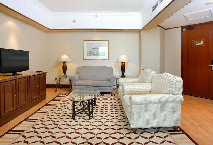 小型套房, The Pacific Sutera