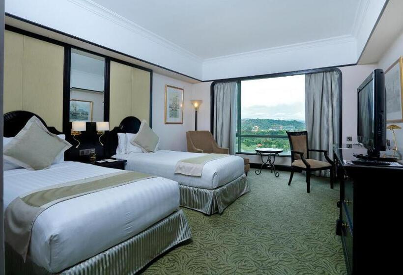 家庭间, The Pacific Sutera