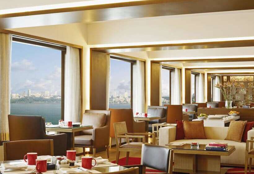 اتاق کلاب, Trident Nariman Point