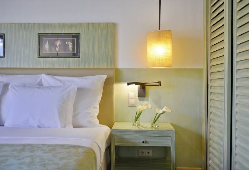 سوییت با چشم‌انداز باغ, Pestana Vila Sol   Vilamoura Premium Golf Resort