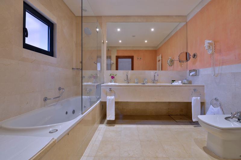 سوییت با چشم‌انداز باغ, Pestana Vila Sol   Vilamoura Premium Golf Resort