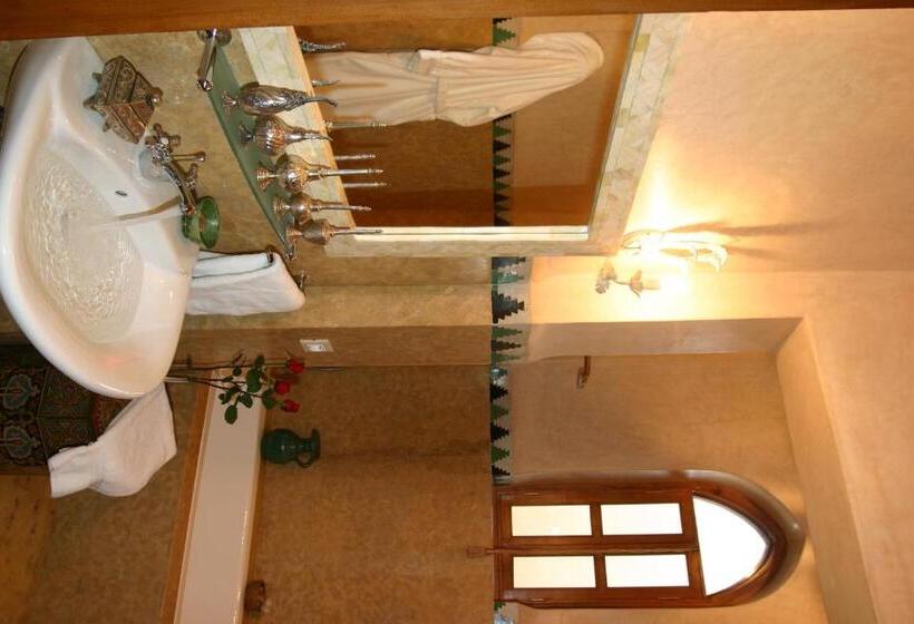 Habitación Deluxe, Riad Kniza