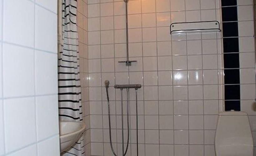 خانه 2 خوابه, Pensionat Lövängen