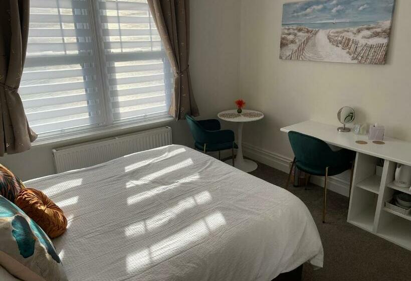 اتاق استاندارد, Rivendell Guest House