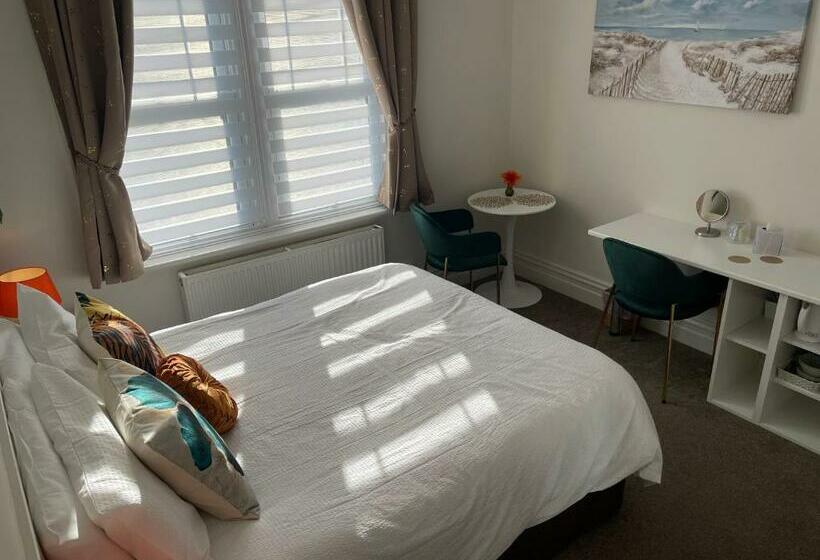 اتاق استاندارد, Rivendell Guest House