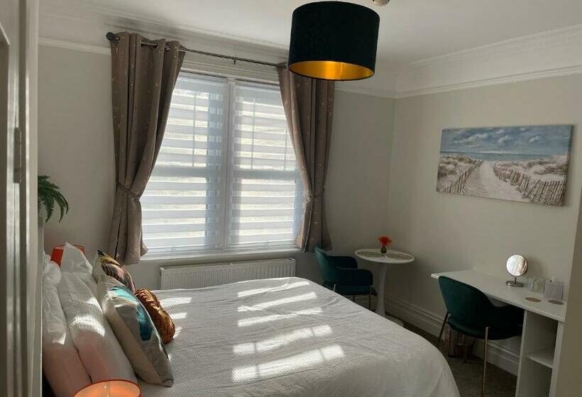 اتاق استاندارد, Rivendell Guest House