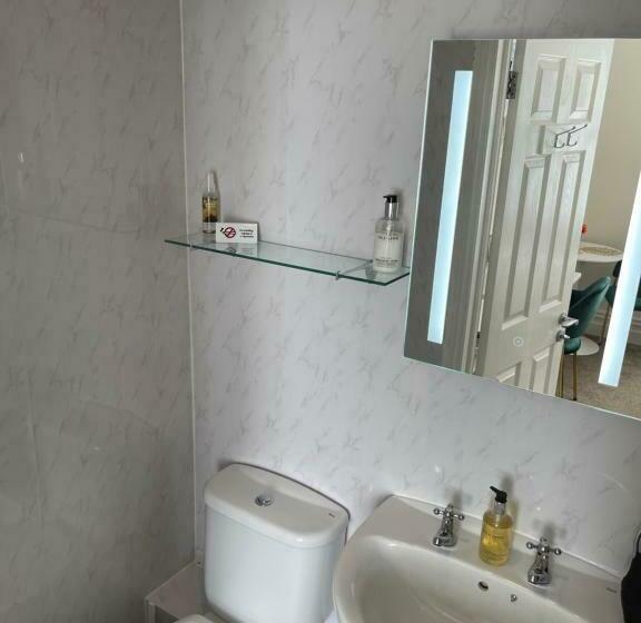 اتاق استاندارد, Rivendell Guest House