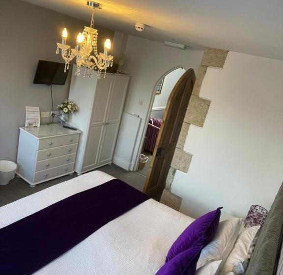 اتاق لوکس با تخت بزرگ, Rivendell Guest House