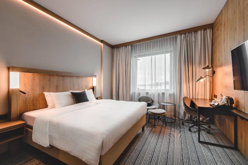 اتاق لوکس, Courtyard By Marriott Warsaw Airport