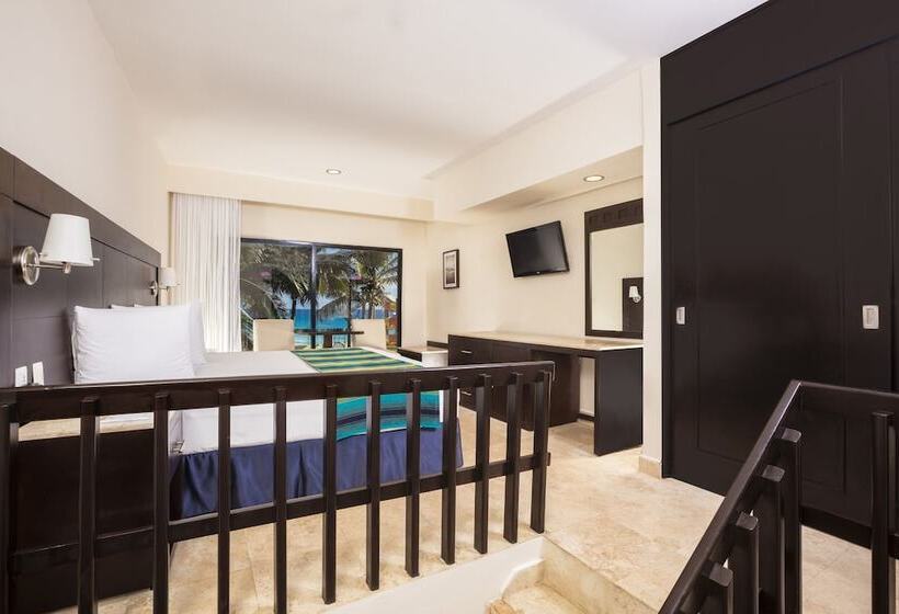 Family Suite, Crown Paradise Club  All Inclusive