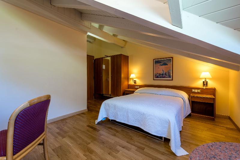 اتاق استاندارد, Des Bains De Saillon