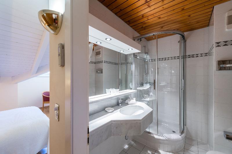 اتاق استاندارد, Des Bains De Saillon
