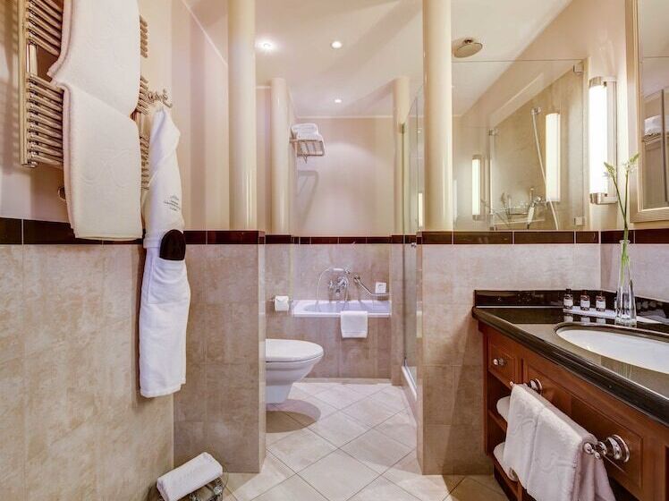 Suite Deluxe, Grand  Des Bains Kempinski St. Moritz