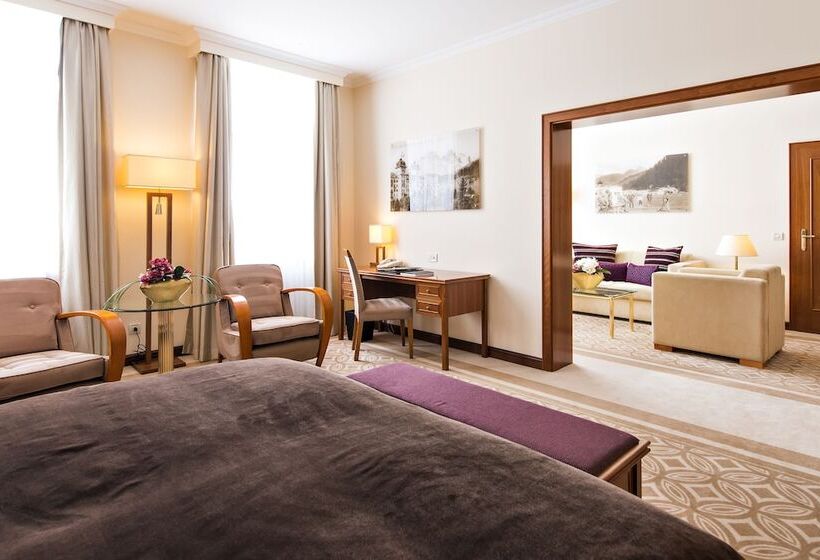 Deluxe Junior Suite, Grand  Des Bains Kempinski St. Moritz