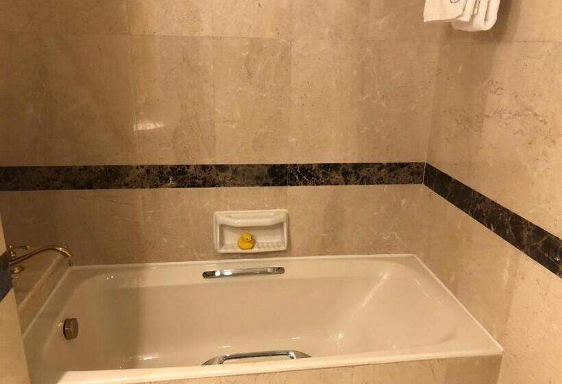 اتاق اجرایی, Grand Noble Hotel Dongguan