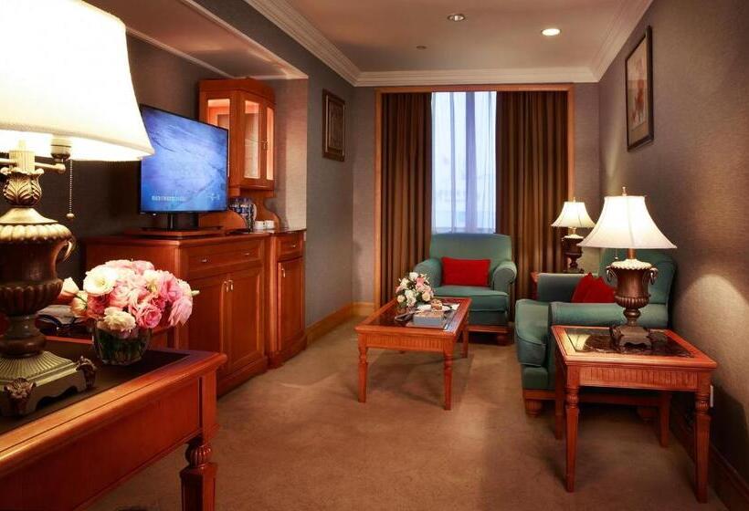 سوییت لوکس, Grand Noble Hotel Dongguan