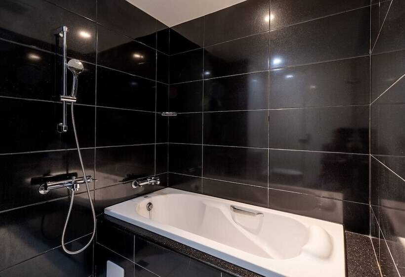 سوییت لوکس, Guide Hotel Taipei Fuxing North