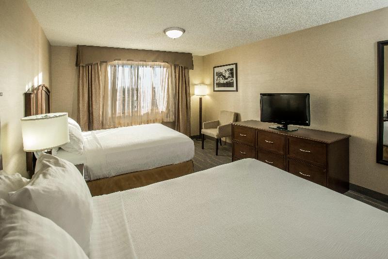 Suite Queen Bed, Holiday Inn Lethbridge