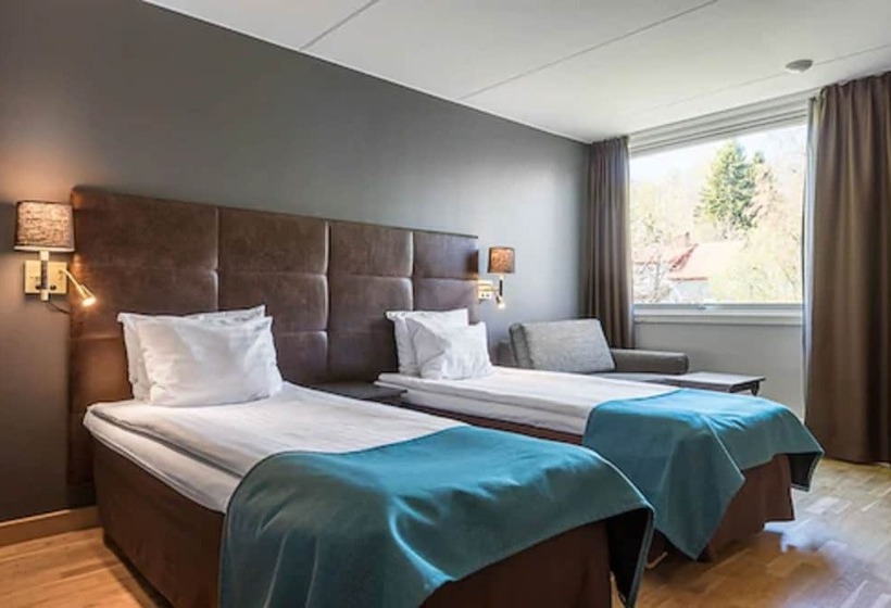 اتاق خانوادگی, Quality Hotel Winn