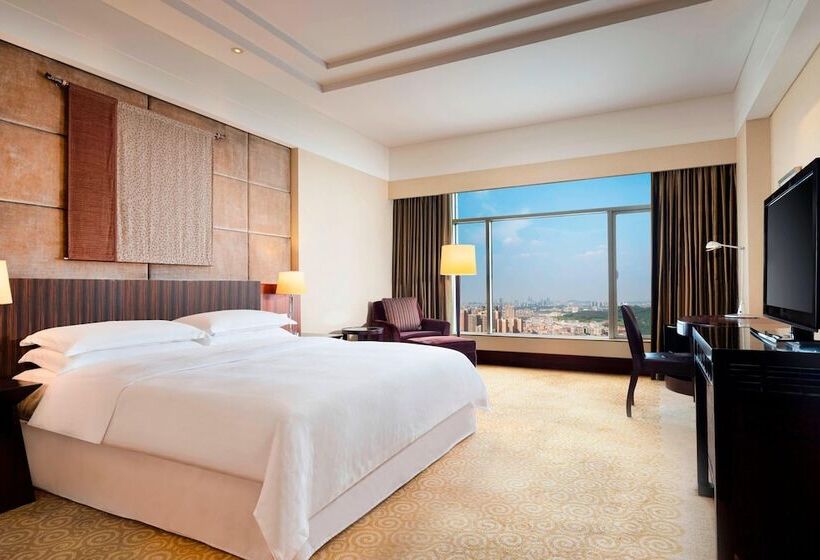 Chambre Club, Sheraton Dongguan