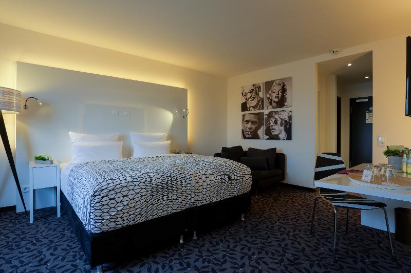 スタンダードシングルルーム, Thermal Hotels & Walliser Alpentherme Leukerbad