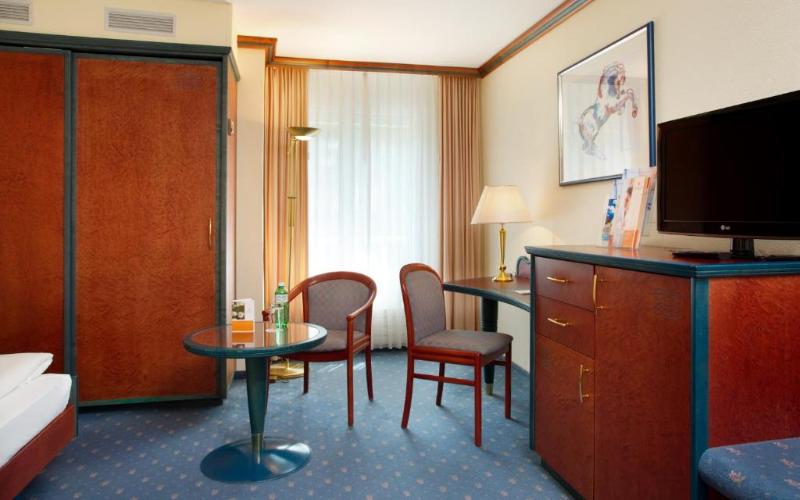 スタンダードシングルルーム, Thermal Hotels & Walliser Alpentherme Leukerbad