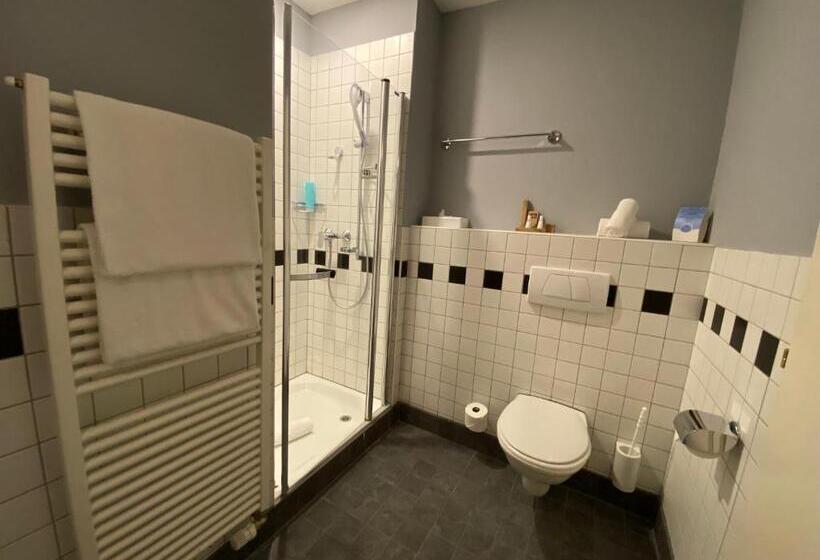 キングサイズベッドのスイートルーム, Thermal Hotels & Walliser Alpentherme Leukerbad