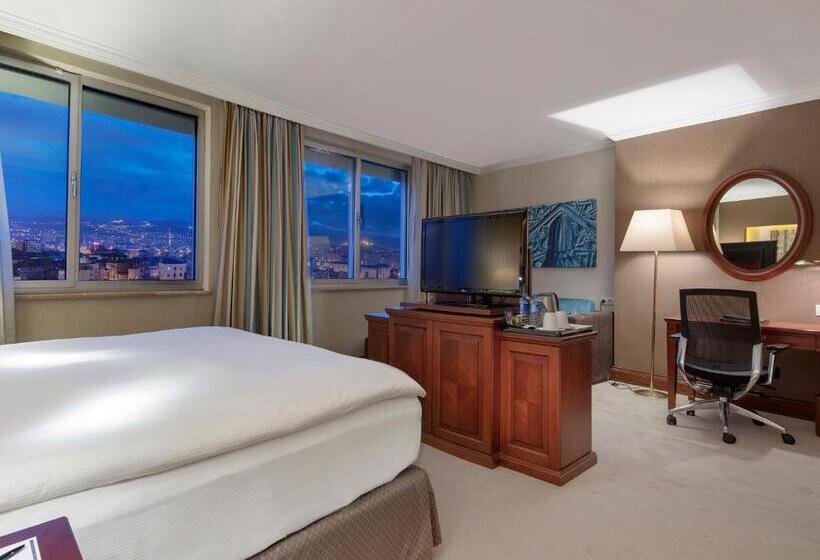 Executive Room King Size Bed, Wyndham Grand Kayseri