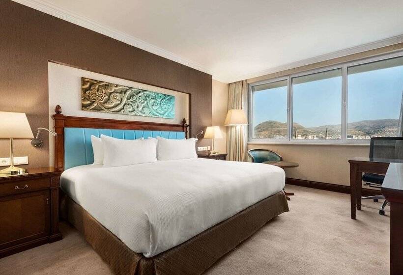 Deluxe Room, Wyndham Grand Kayseri