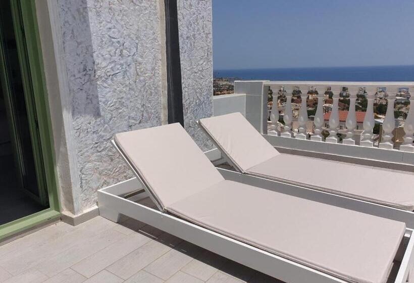 آپارتمان 1 خوابه با چشم‌انداز دریا, Korifi Apts & Std Adults Only