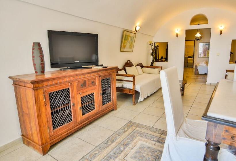 سوئیت دلوکس 2 خوابه, Sunny Villas