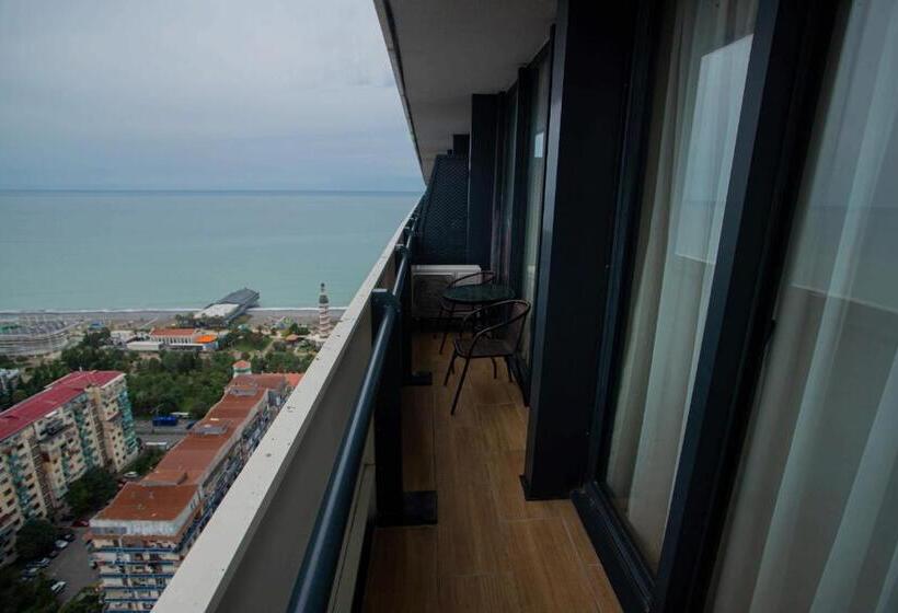 آپارتمان 1 خوابه با چشم‌انداز دریا, Batumi Resort