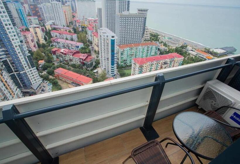 آپارتمان 1 خوابه با چشم‌انداز دریا, Batumi Resort