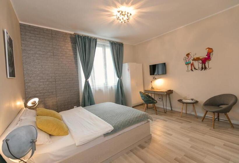 اتاق لوکس با تخت بزرگ, Aparthotel Aria Prestige Boutique