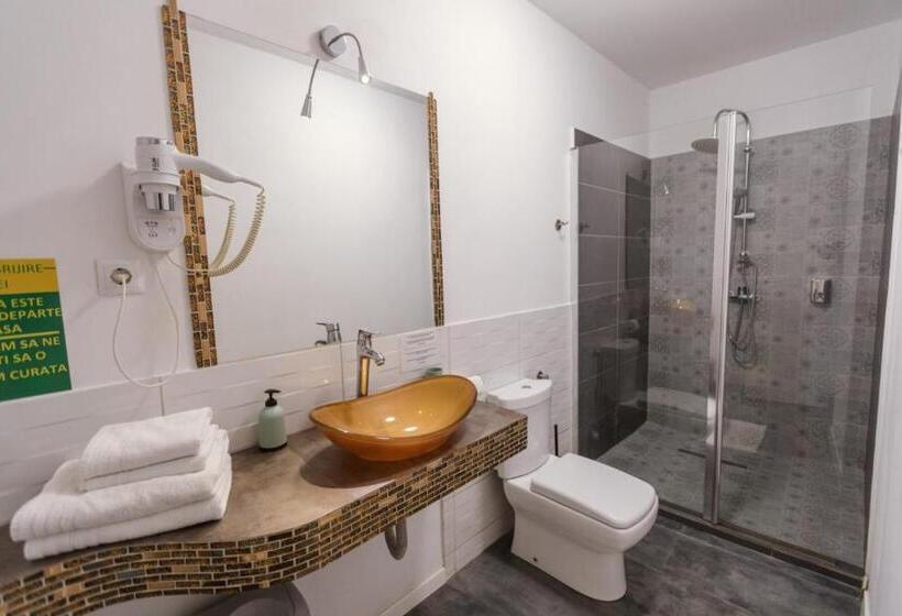 اتاق لوکس با تخت بزرگ, Aparthotel Aria Prestige Boutique