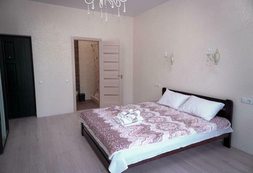 اتاق استاندارد با بالکن, Arkadiya House