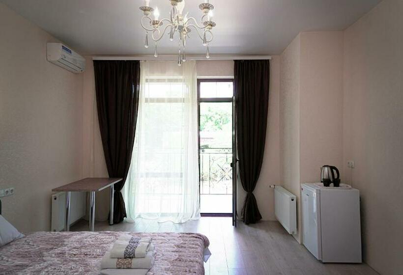 اتاق استاندارد با بالکن, Arkadiya House