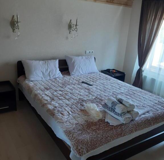 اتاق استاندارد, Arkadiya House