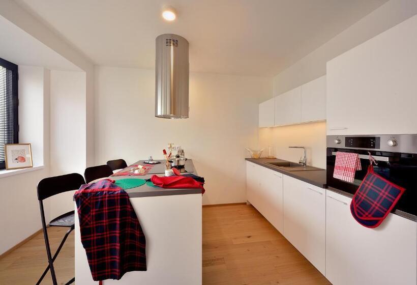 آپارتمان 2 خوابه با تراس, Smart & Green Living By Ambiente