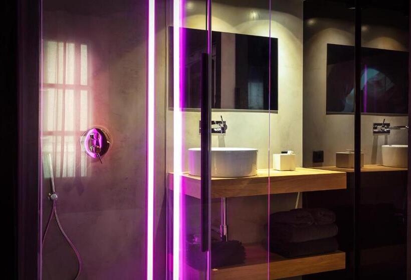 اتاق استاندارد, Zrooms&suites Hostel Boutique