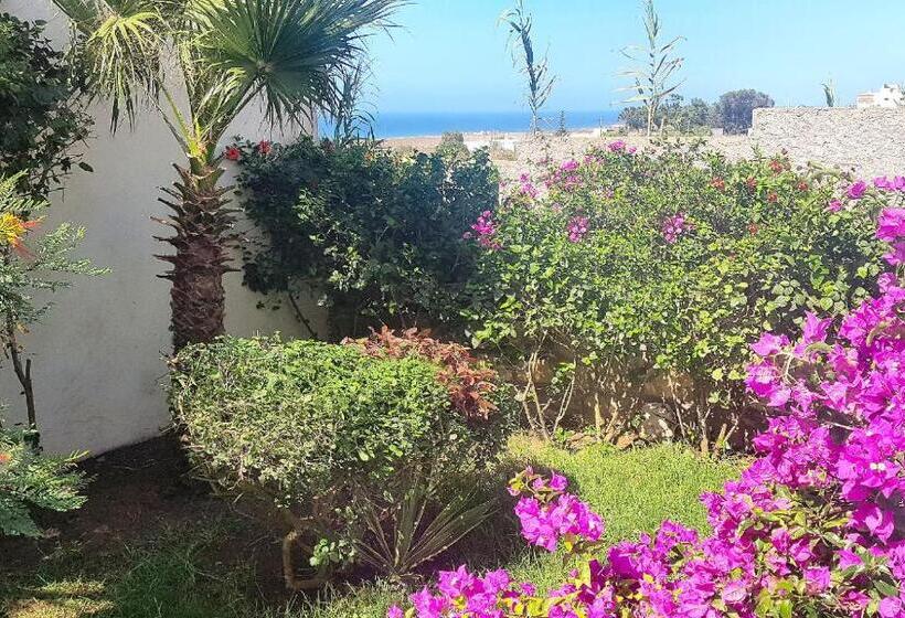 آپارتمان 1 خوابه با تراس, Maison De La Lagune