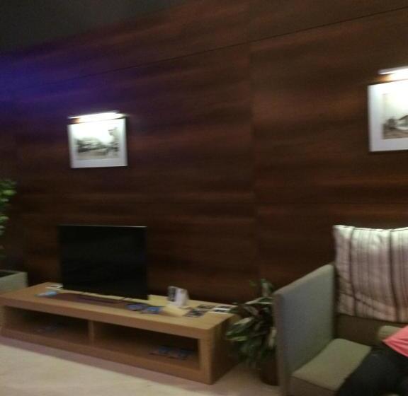 استودیوی استاندارد با چشم‌انداز دریا, Orbi Residence Design Studio