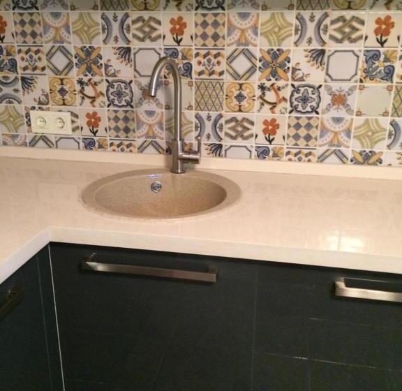 استودیوی استاندارد با چشم‌انداز دریا, Orbi Residence Design Studio