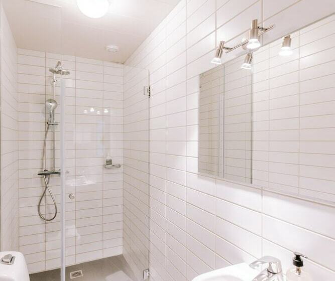 اتاق استاندارد سه تخته با سرویس بهداشتی مشترک, Elda Guesthouse