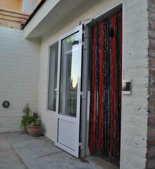 تختخواب در اتاق مشترک, Ruca Kiñe Hostel