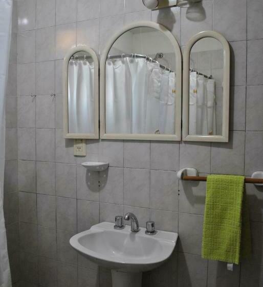 تختخواب در اتاق مشترک, Ruca Kiñe Hostel