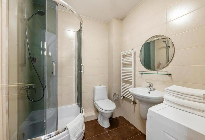استودیوی لوکس, Stepono Apartments
